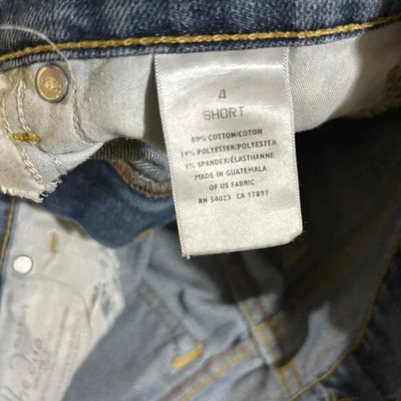 Old Navy The Diva 4 Short Denim Jeans Knee Holes - Picture 6 of 9